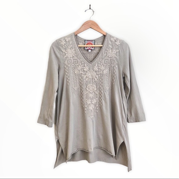 JOHNNY WAS Daniella Embroidered V Neck Tunic Top in Beige - Picture 3 of 9